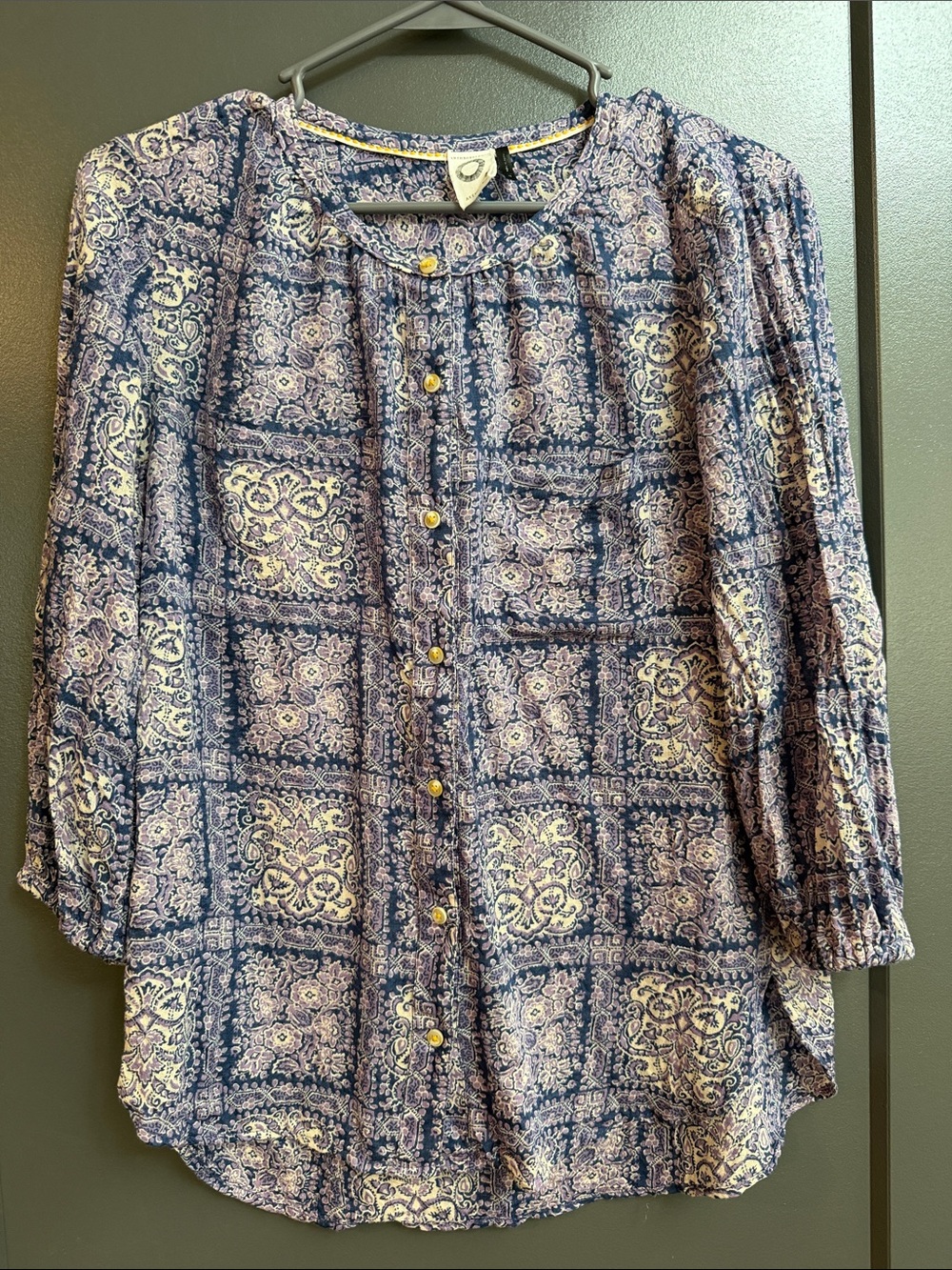Women’s Anthropologie Akemi + Kin purple and navy Patterned Button-Down shirt XS